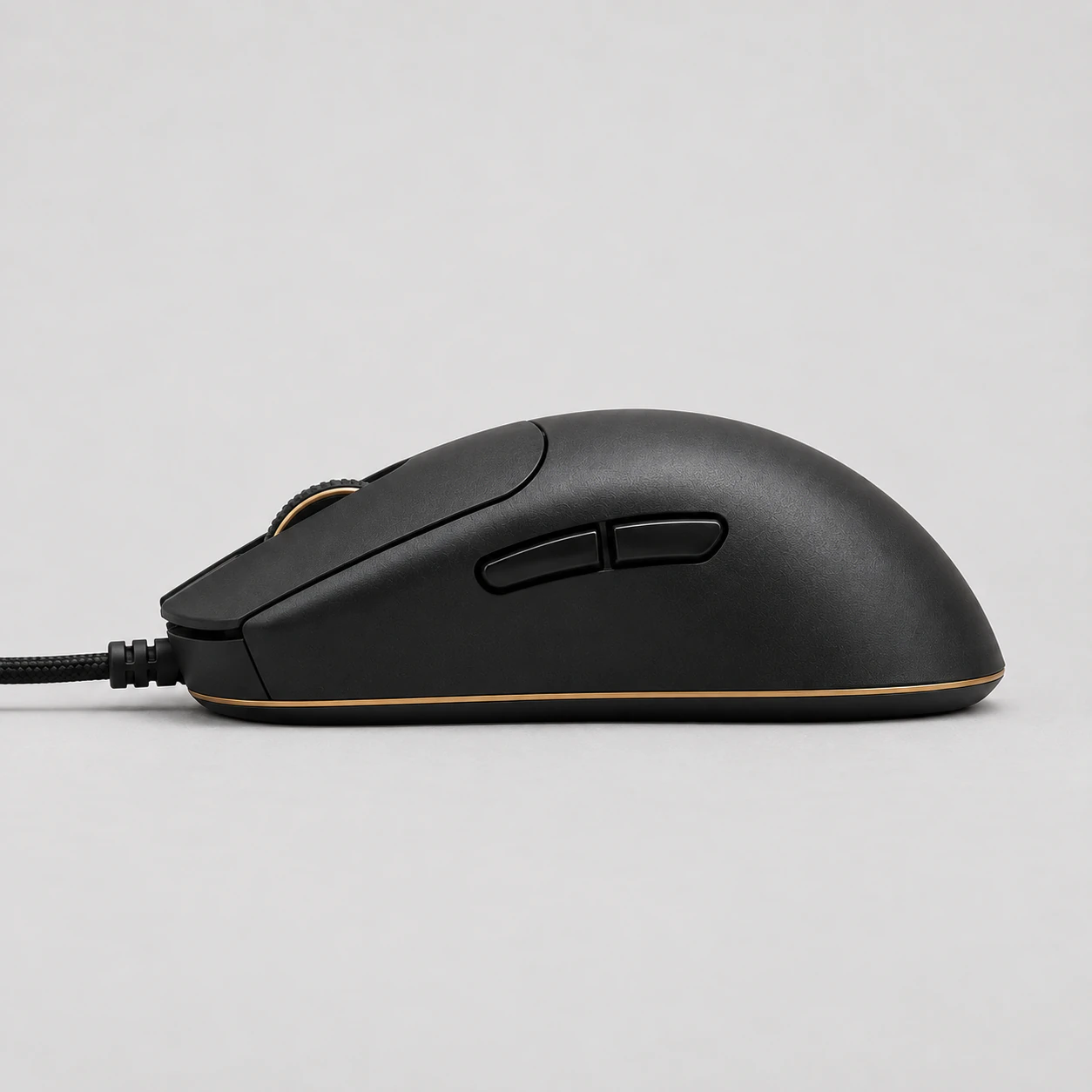 FALCON M1 WIRED — منظر جانبي